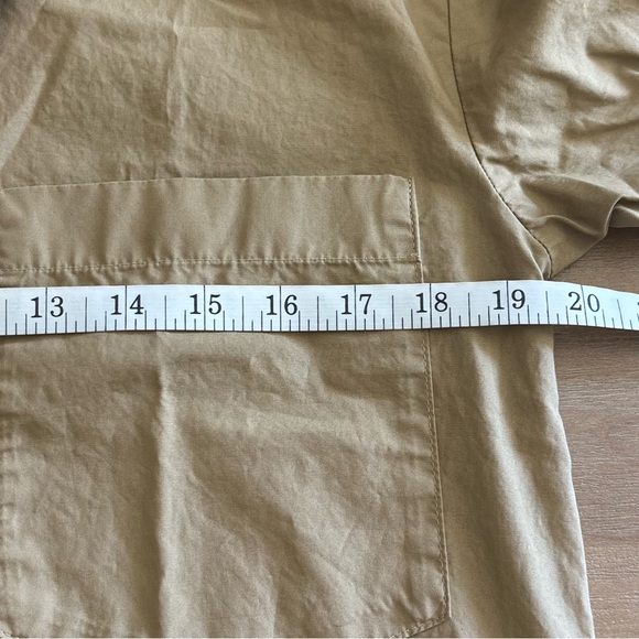 Banana Republic Poplin Knee Length Shirt Dress in Khaki,
Size Small - Picture 9 of 9